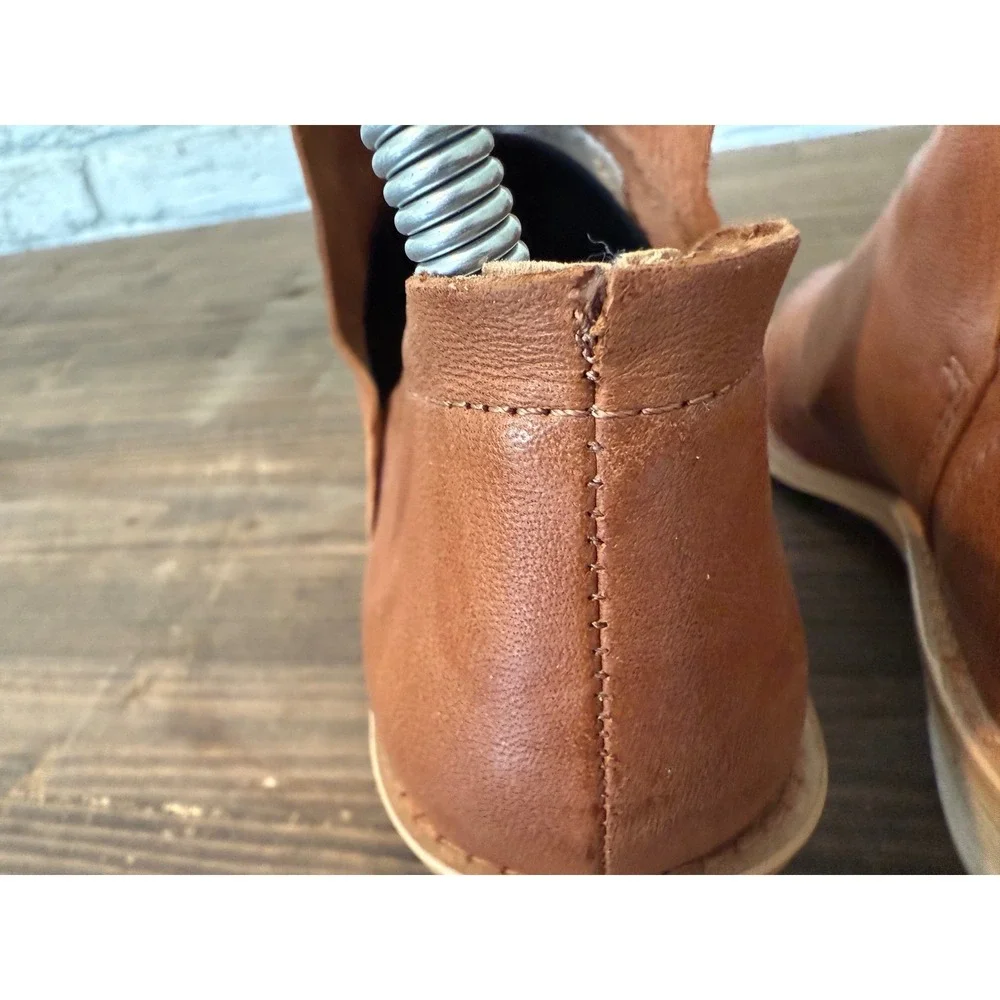 Kelsi Dagger‎ Brown Leather Ankle Boots Size 7.5 Heeled Booties Women's Shoes
